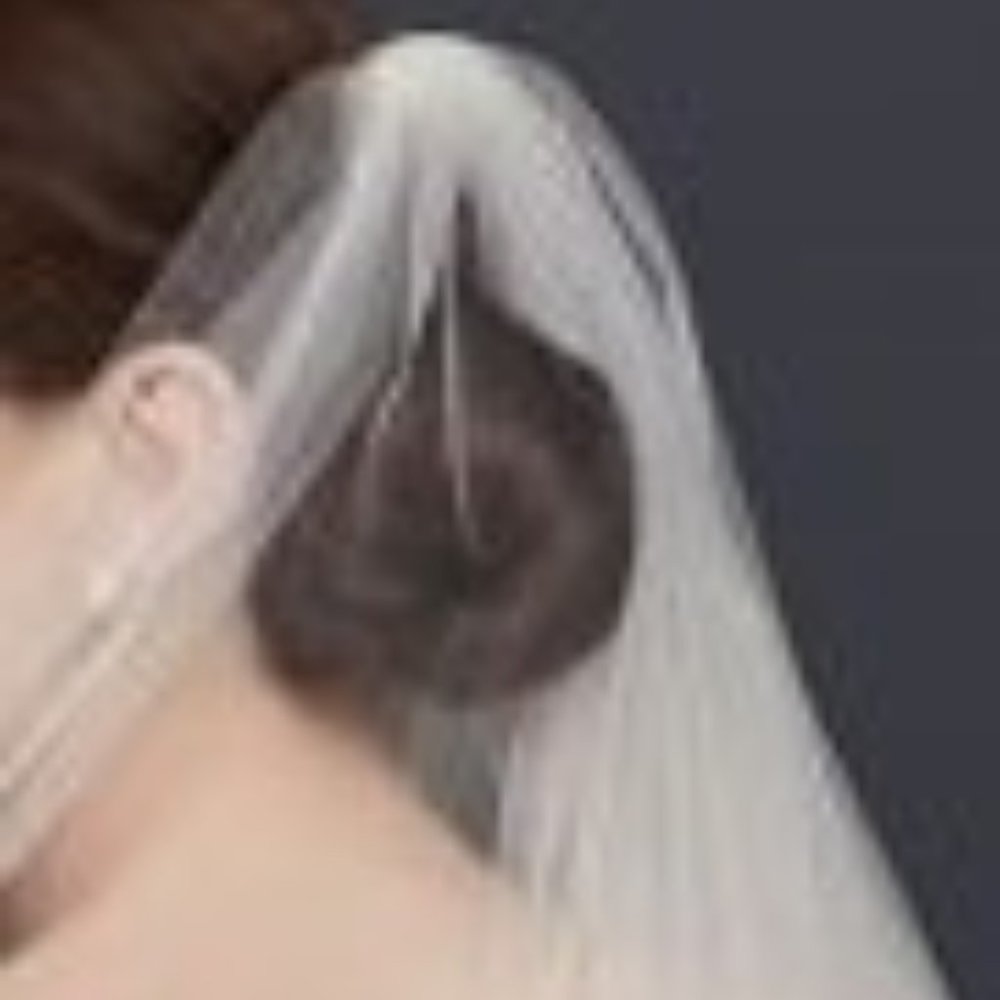White Chapel Length Veil with Pencil Edge NWT - Picture 2 of 6